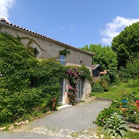 Maison Irondas Saint-Pierre-d'Aurillac エクステリア 写真