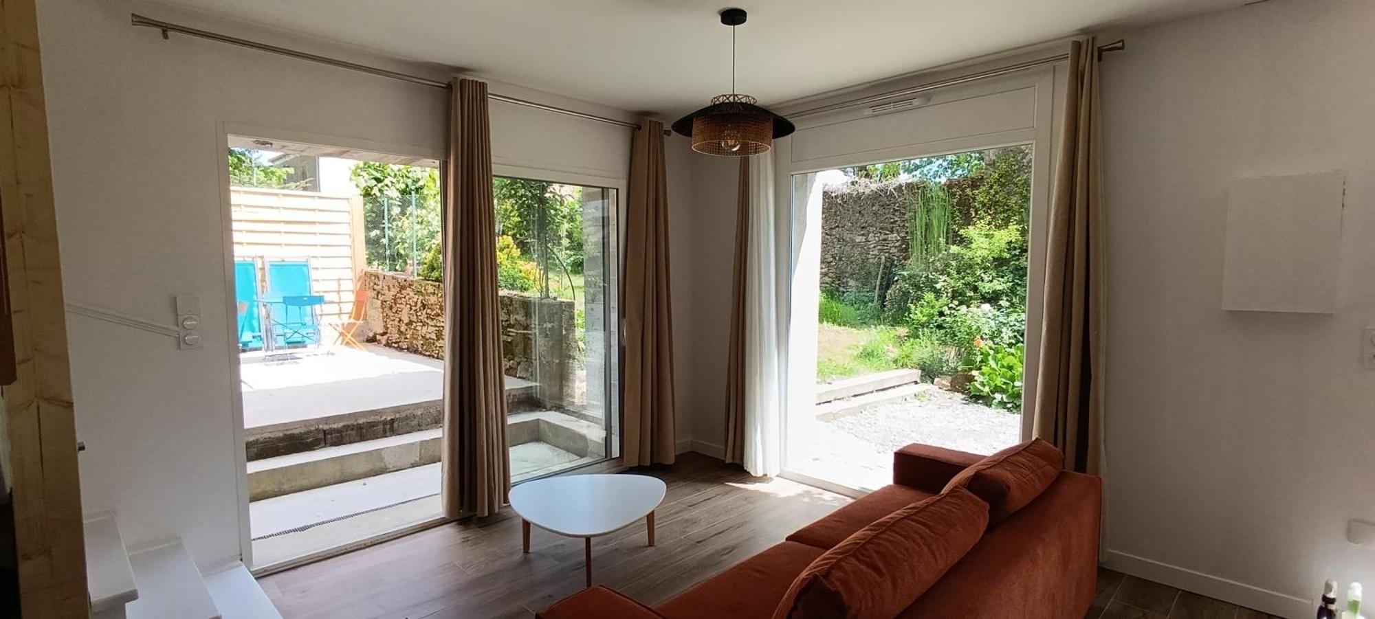 Maison Irondas Saint-Pierre-d'Aurillac エクステリア 写真