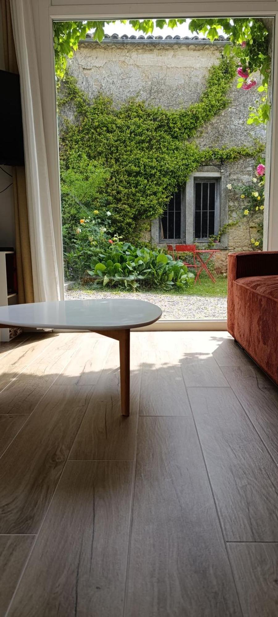 Maison Irondas Saint-Pierre-d'Aurillac エクステリア 写真